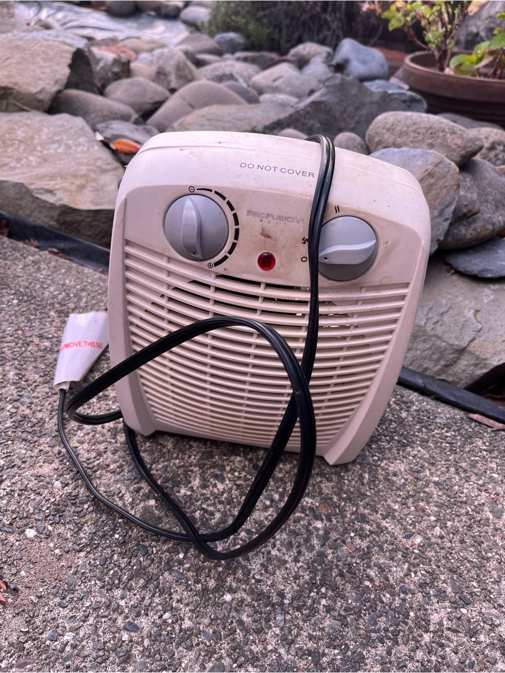 Compact Portable Heater with Adjustable Thermostat